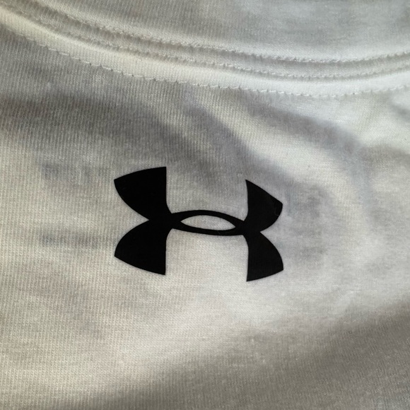 Under Armour Tank Black & White Big Logo Size Small Like New - Picture 8 of 8